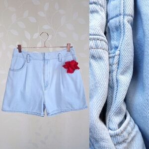 Uniqlo High Rise Pleated Denim Shorts Light Wash Retro 100% Cotton 27